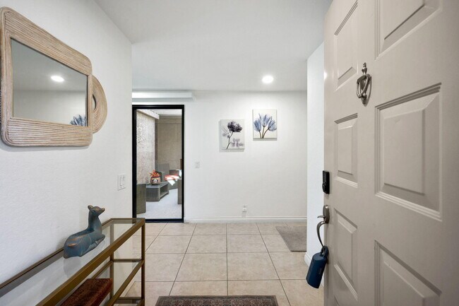 Building Photo - 69 Camino Arroyo N