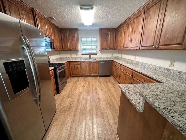 Building Photo - 4409 Alicia Dr