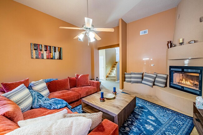 Building Photo - 9719 Calle Chamisa NW