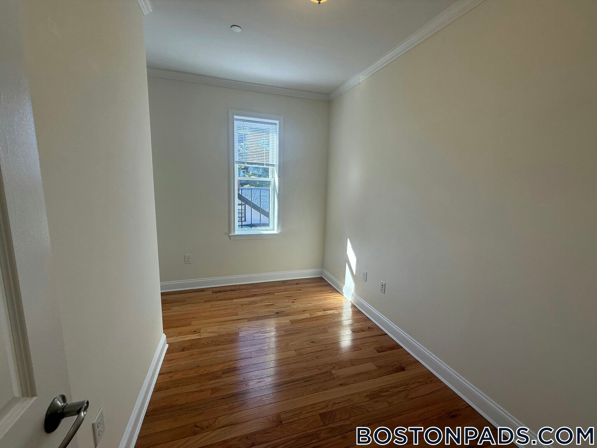 Building Photo - 3 Chauncy St