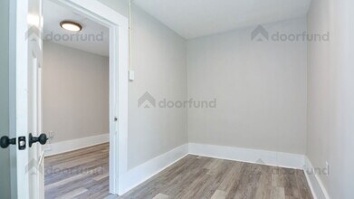 Building Photo - 11 Pleasant St