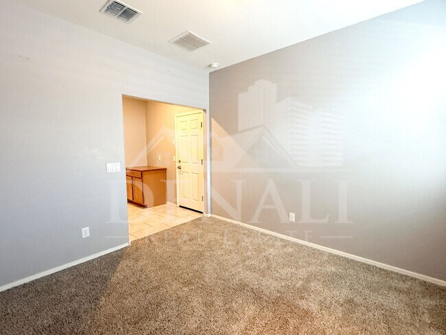 Building Photo - 5231 W Leodra Ln