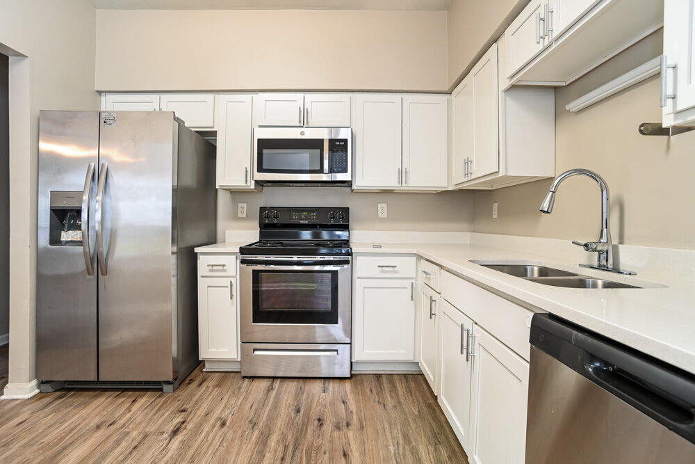 Building Photo - 2117 David Earl Dr