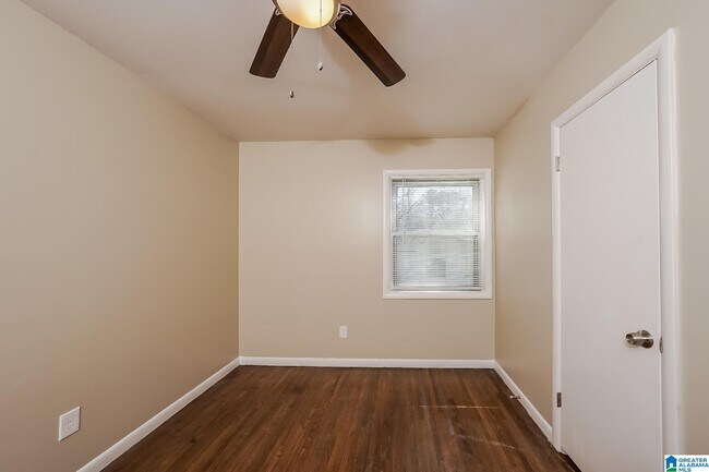 Building Photo - 9765 Virginianna Dr