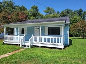 Building Photo - 21612 Hudson St