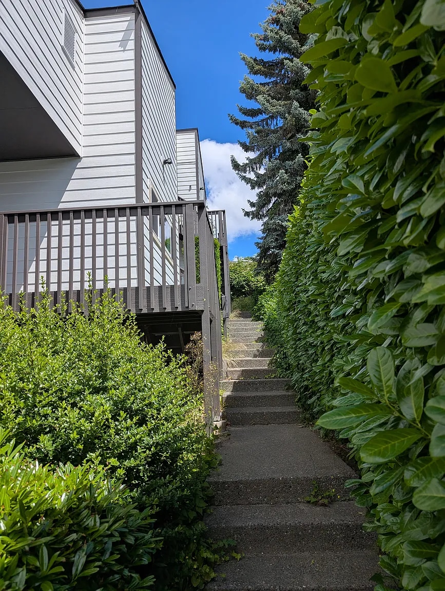 Building Photo - 8100 Delridge Way SW