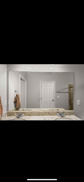 Building Photo - 3039 San Elizario Ct