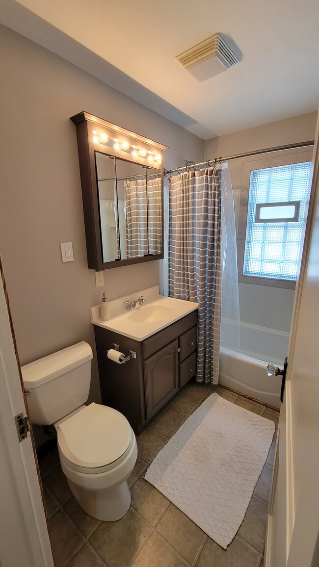 Bathroom - 1350 N 64th St