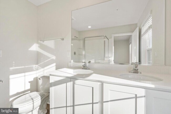 Building Photo - 7430 Fern Gully Way