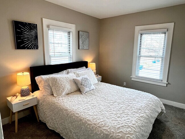 Building Photo - 1509 Clark St