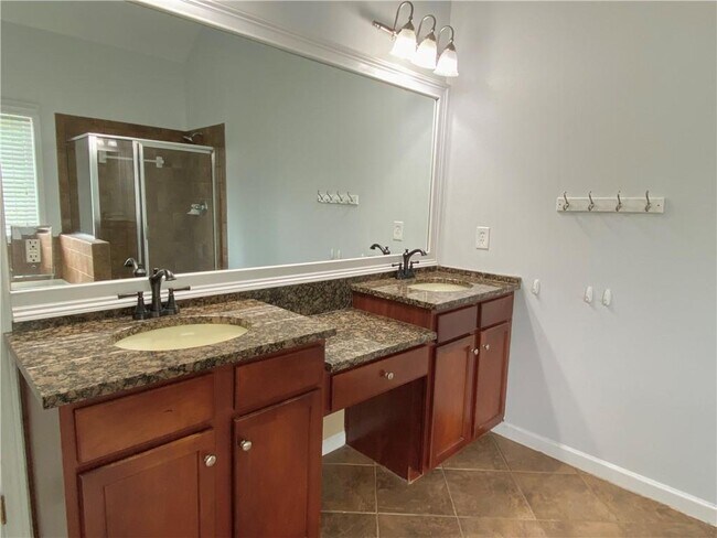 Building Photo - 6405 Knighted Ct