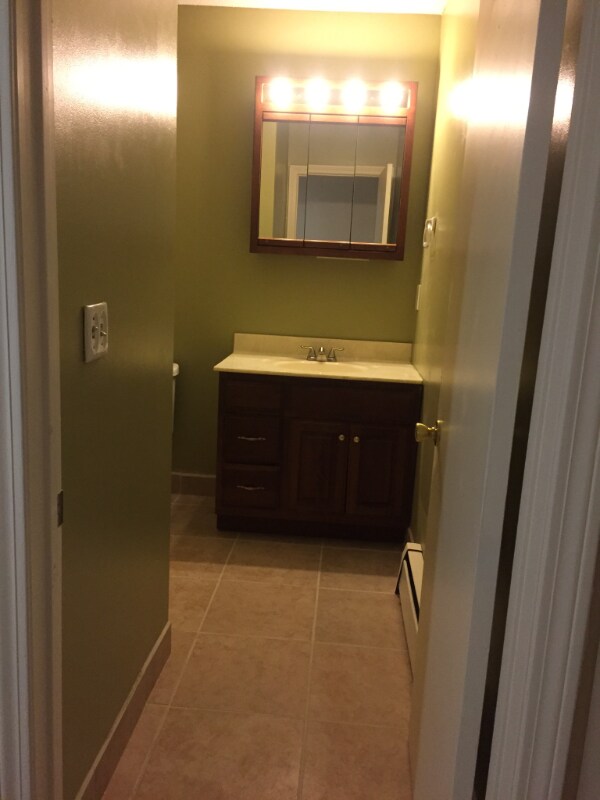 Building Photo - 1417 Quinnipiac Ave