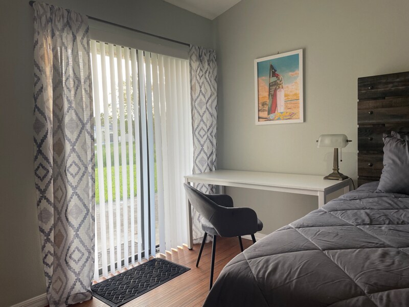 Building Photo - 3115 Marshall Dr