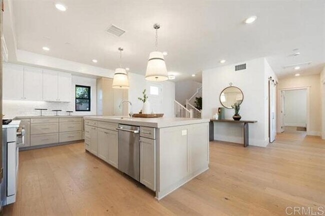 Building Photo - 3755 Adams St