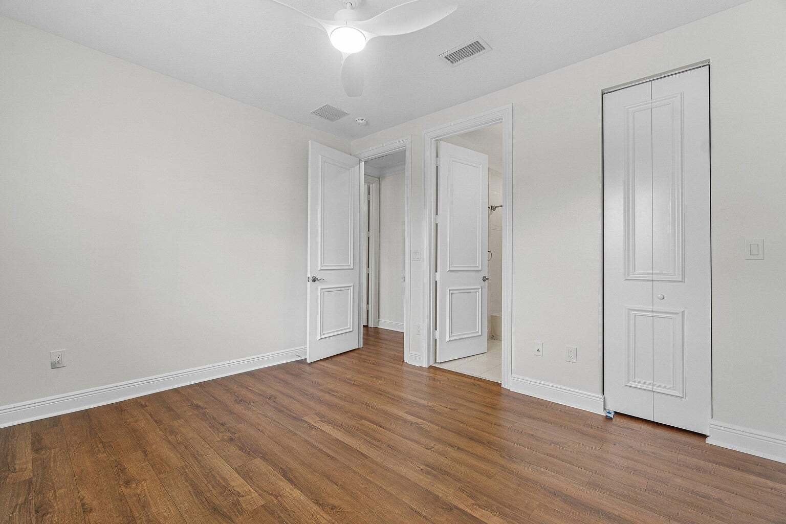 Building Photo - 6641 Conch Ct