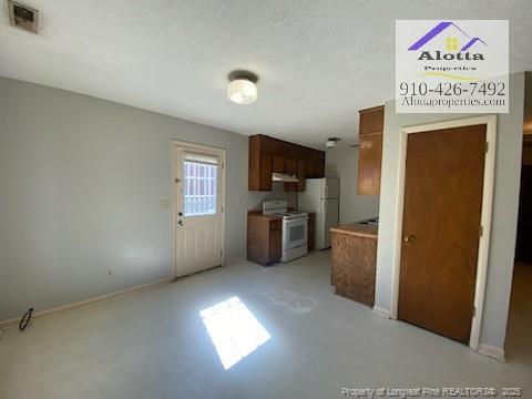 Building Photo - 1966 Glenwick Dr