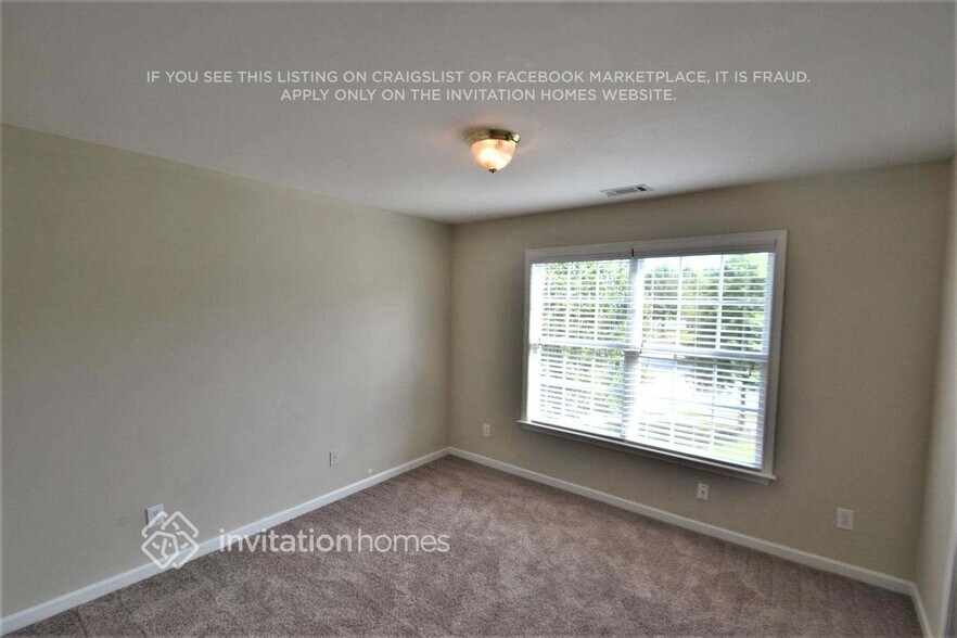 Building Photo - 5556 Jamerson Dr