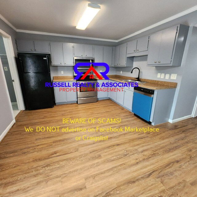 Building Photo - Pelham Townhome, 3bd 1.5ba