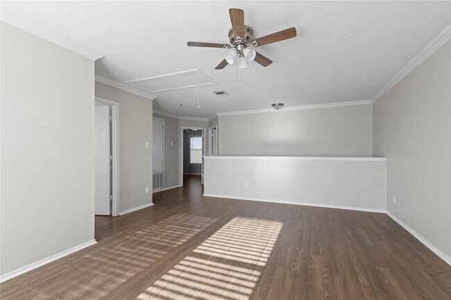 Building Photo - 1543 Englewood Dr