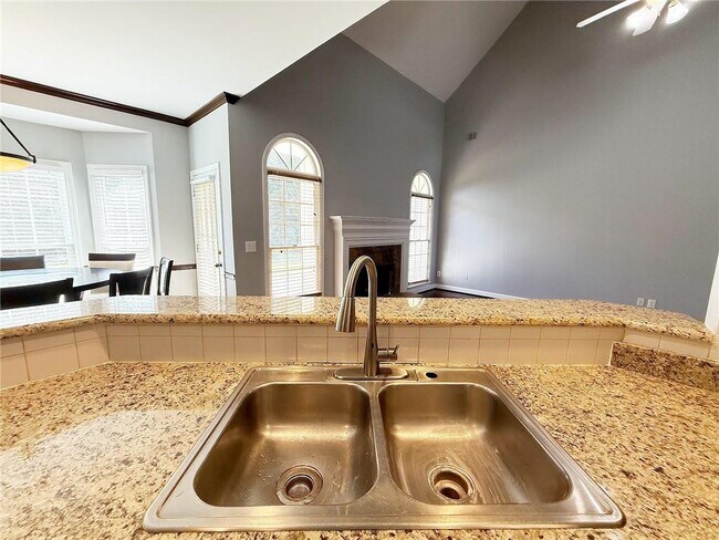 Building Photo - 5135 Sunset Maple Trail