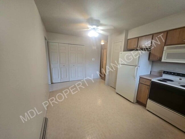 Building Photo - 5700 Lessandro St