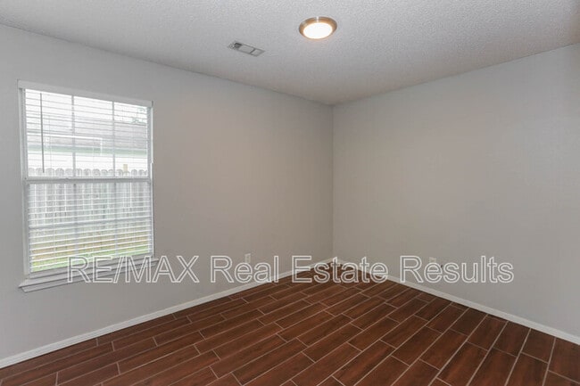 Building Photo - 3235 W Wildflower St