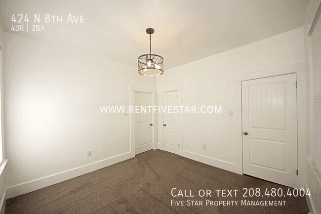 Building Photo - 424 N 8th Ave