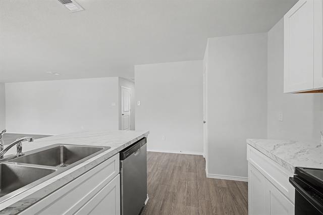 Building Photo - 212 Arbor Ct