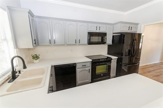 Building Photo - 1402 Belaire Dr