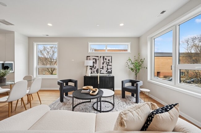 Building Photo - Forest Park - New Construction Luxury Townhomes!