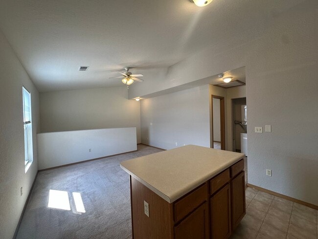 Interior Photo - Main &amp; Veterans Crossing