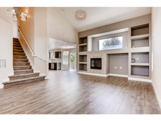 Building Photo - 15576 Olmsted Pl