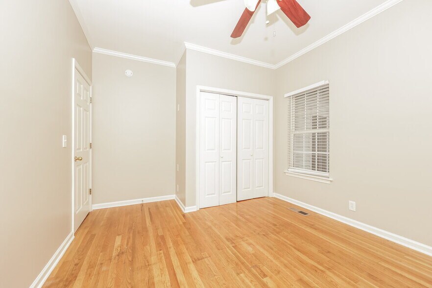 Building Photo - 3019 Overhill Ct