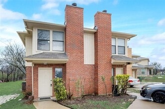 Building Photo - 1100 Thannisch Dr