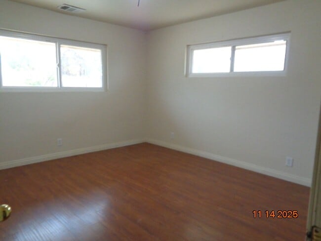 Building Photo - Sprawling and Spacious 8-acre Ranch Home