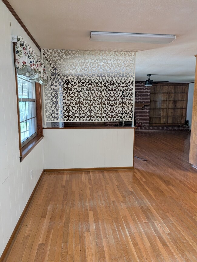 Building Photo - 5681 S County Rd 33