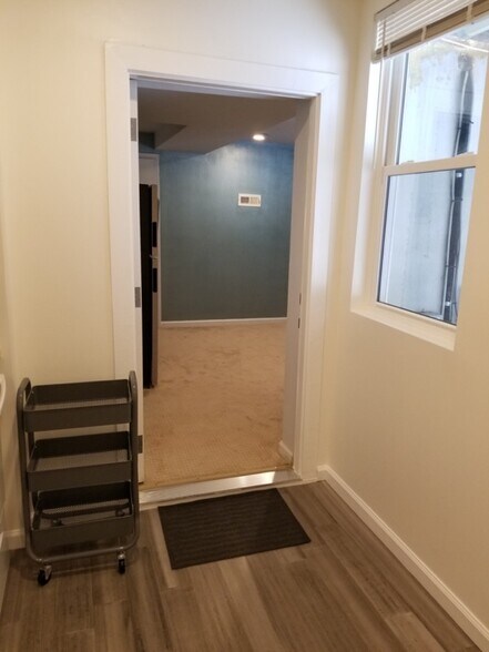Building Photo - 7612 Carteret Rd