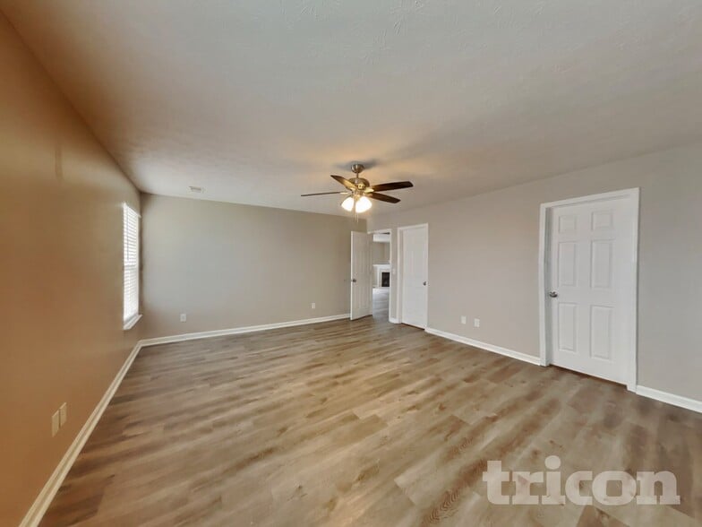 Building Photo - 904 Grand Oak Dr