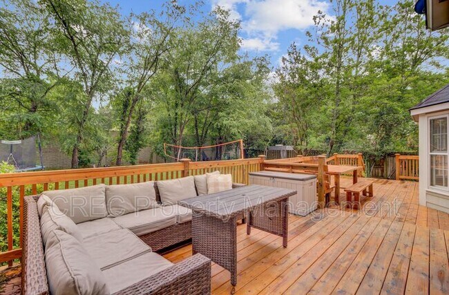 Building Photo - 109 Fort St