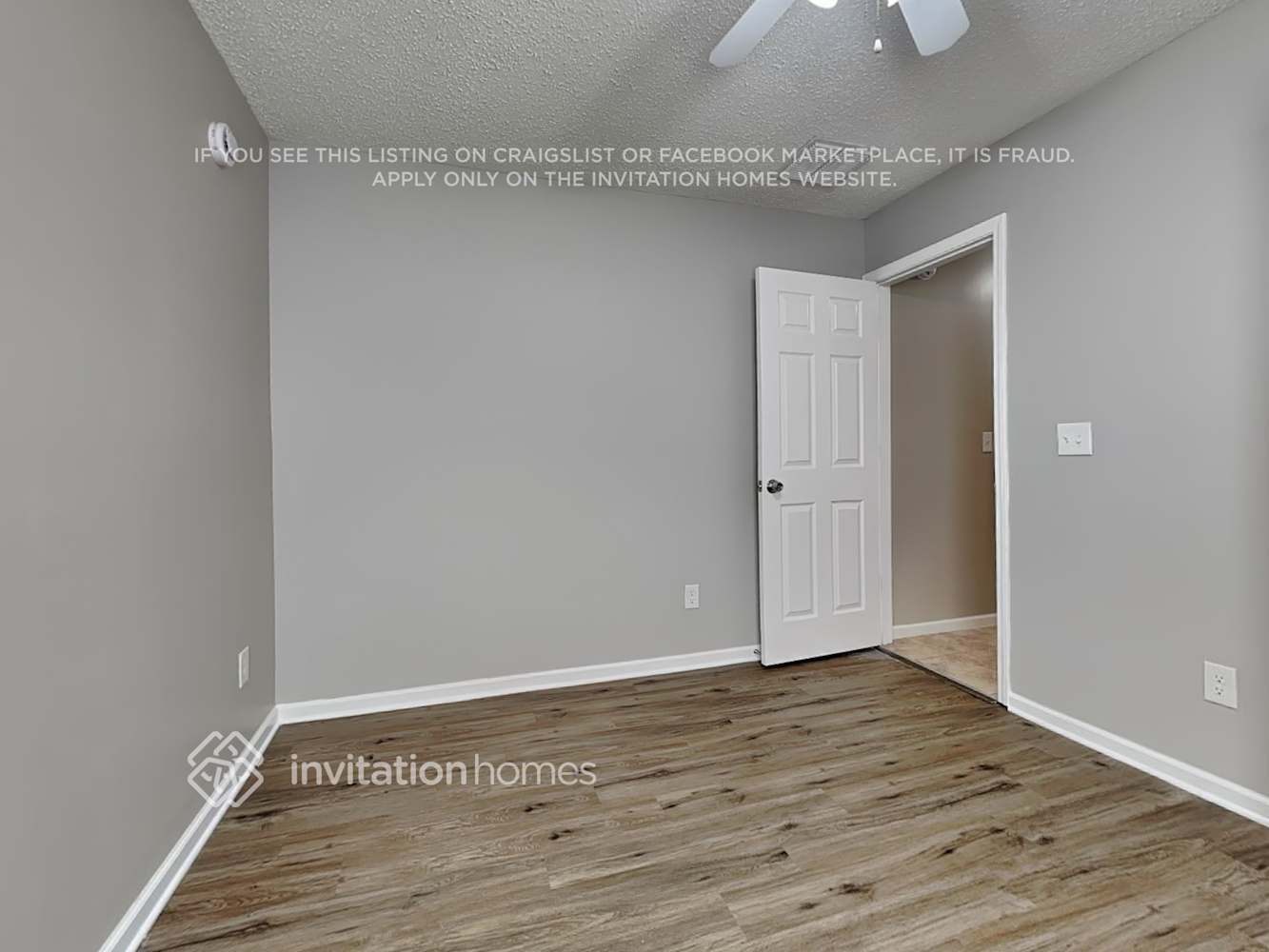 Building Photo - 1800 Northglen Cir