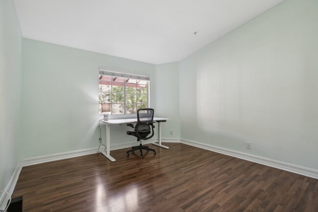 Building Photo - 5235 Box Canyon Ct