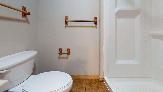 Building Photo - 1083 18th Ave SE