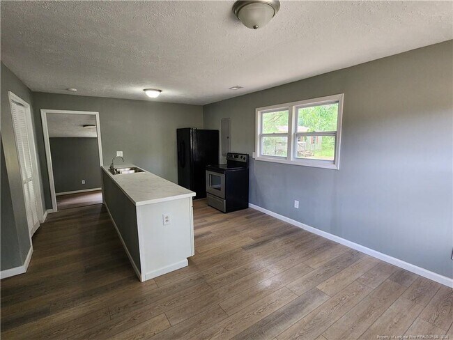 Building Photo - 5100 Malloy Cir