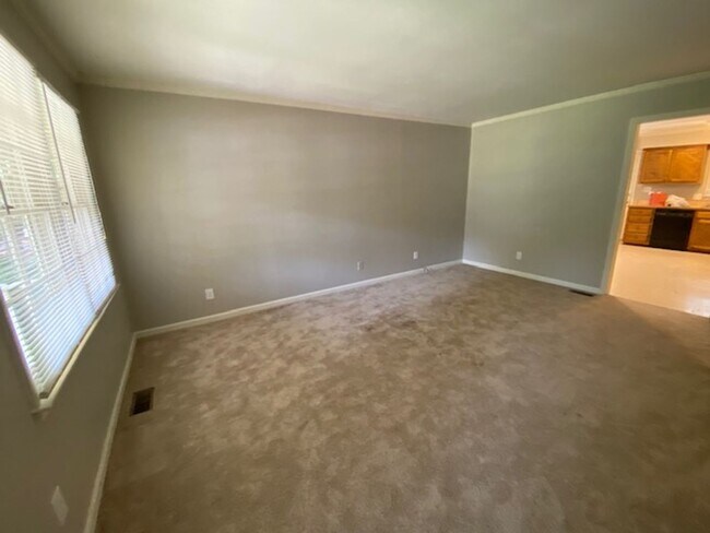 Building Photo - Burlington