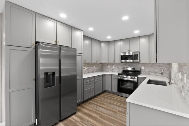 Building Photo - 227 Crestone Ave