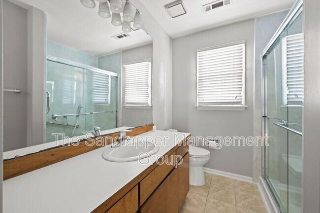 Building Photo - 1239 Cornwallis Dr