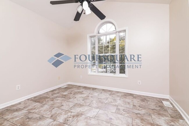 Building Photo - Spacious 3-Bed One Story Home, With  Large...