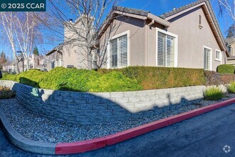 Building Photo - 6006 Marlee Ct