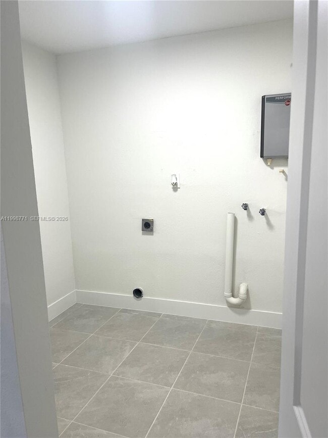 Building Photo - 1666 SW 3rd Ct