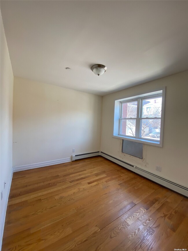 Building Photo - 47-3 58th Ln